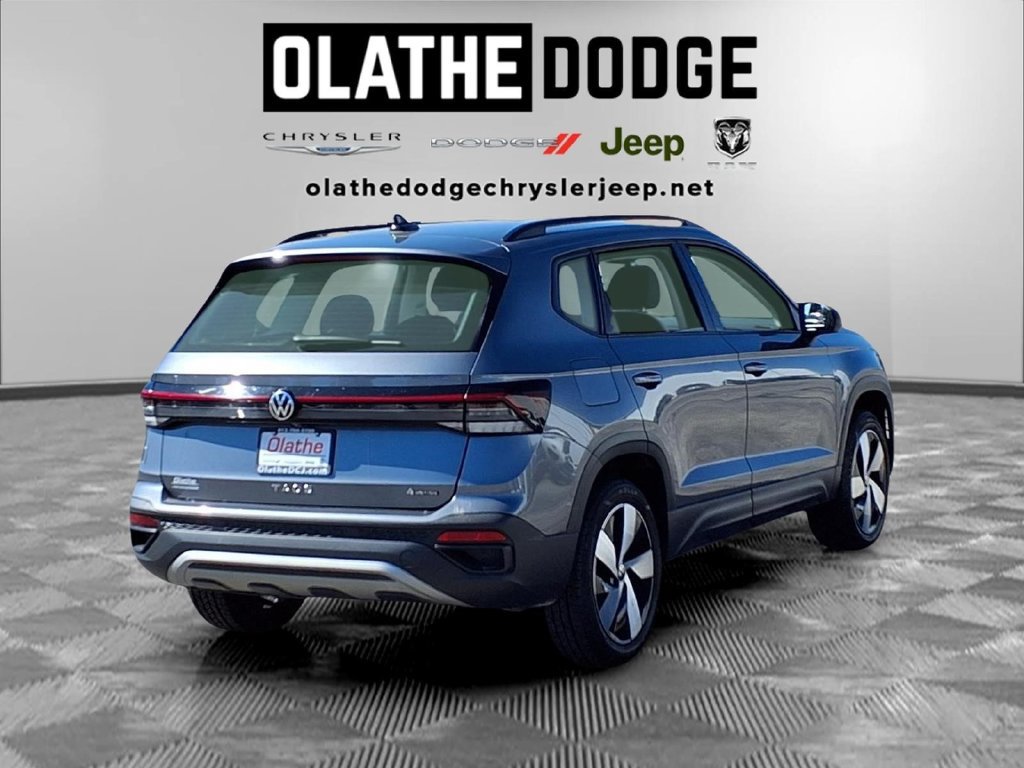 Used 2025 Volkswagen Taos S AWD/4WD image 28