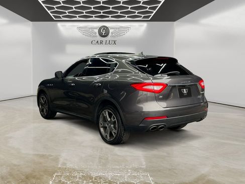 Used 2018 Maserati Levante image 3