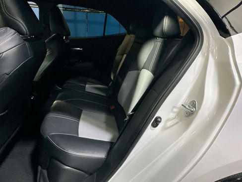 Used 2024 Toyota Corolla XSE image 33