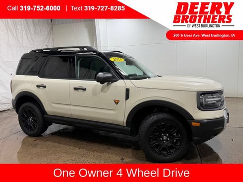 Used 2025 Ford Bronco Sport Badlands AWD/4WD image 1
