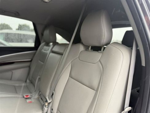 Used 2017 Acura MDX SH-AWD image 25