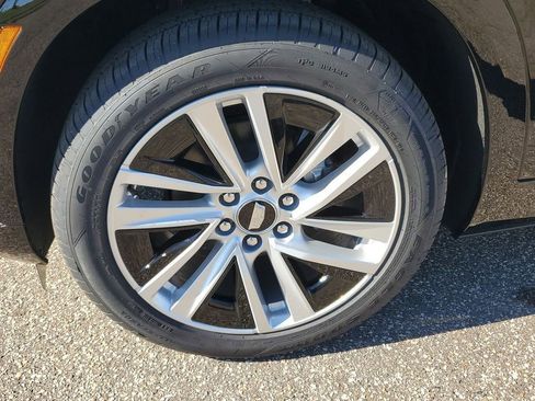 New 2026 Cadillac Vistiq Luxury image 34