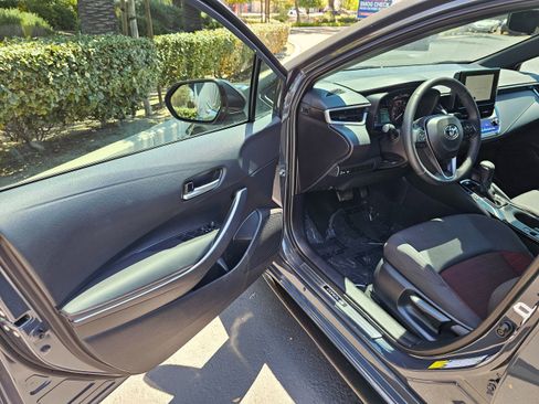 Used 2024 Toyota Corolla SE image 14