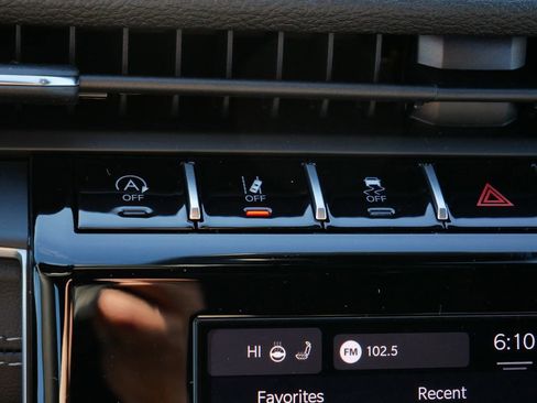 New 2025 Jeep Grand Cherokee Laredo image 36