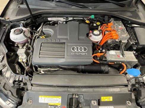 Used 2018 Audi A3 e-tron Premium Plus w/ Technology Package image 21