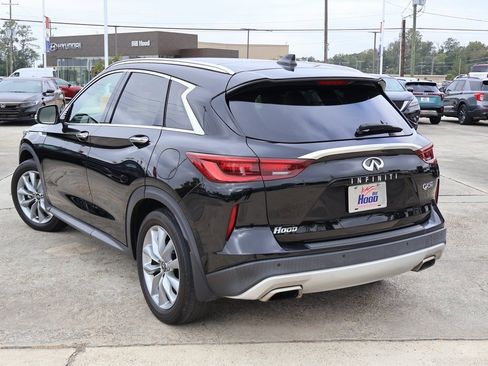 Used 2022 INFINITI QX50 Essential image 2