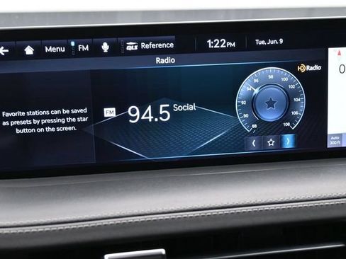 Used 2022 Genesis GV70 3.5T Sport w/ Sport Prestige Package AWD/4WD image 10