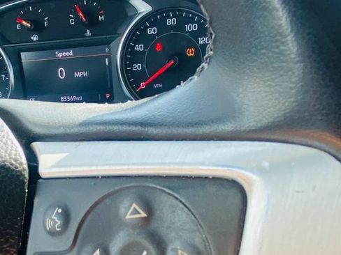 Used 2023 GMC Terrain SLT AWD/4WD image 10