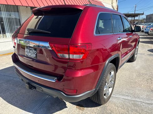 Used 2013 Jeep Grand Cherokee Overland w/ Trailer Tow Group image 4