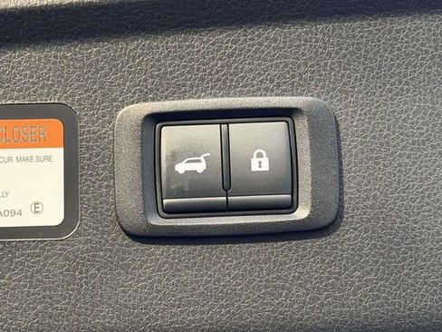 Used 2024 Mitsubishi Eclipse Cross SE image 9