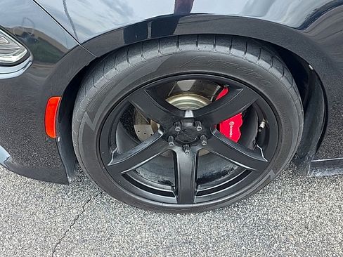 Used 2016 Dodge Charger R/T Scat Pack w/ Beats Audio Group RWD image 4