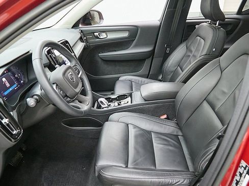 Certified 2023 Volvo XC40 B5 Plus w/ Driver Assist Package image 14