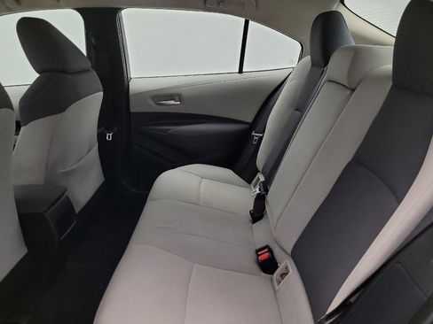 Used 2021 Toyota Corolla LE image 18