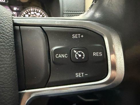 Used 2022 RAM 1500 Laramie AWD/4WD image 14