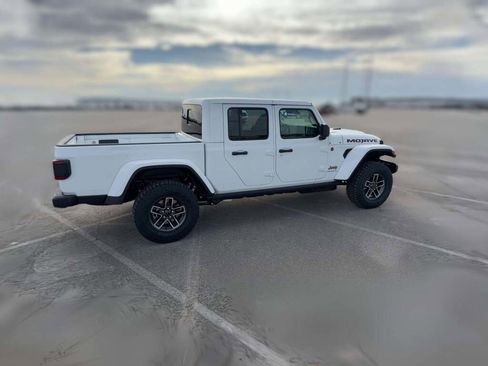 New 2026 Jeep Gladiator Mojave image 13