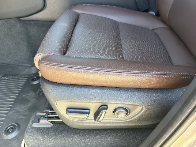 Used 2025 Toyota Land Cruiser w/ Premium Package AWD/4WD image 26