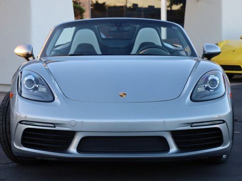 Used 2017 Porsche 718 Boxster S image 7