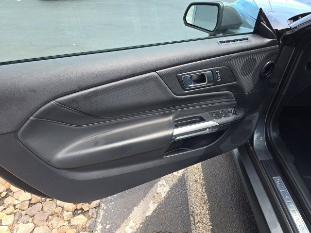 Used 2025 Ford Mustang Premium RWD image 15