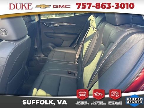 Used 2023 Buick Envision Essence image 4