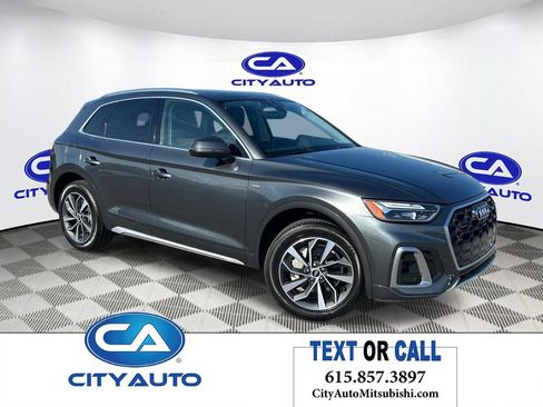 Used 2022 Audi Q5 2.0T Premium Plus w/ Premium Plus Package AWD/4WD image 1