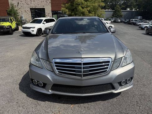 Used 2010 Mercedes-Benz E 550 Sedan w/ Premium 1 Pkg image 2
