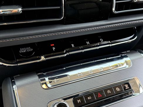 New 2026 Lincoln Aviator AWD image 32