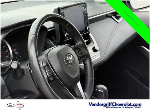 Used 2022 Toyota Corolla SE FWD image 12