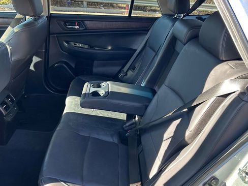 Used 2015 Subaru Outback 2.5i Limited image 10