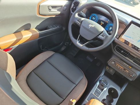 New 2025 Ford Bronco Sport Outer Banks w/ Outer Banks Tech Package+ AWD/4WD image 16