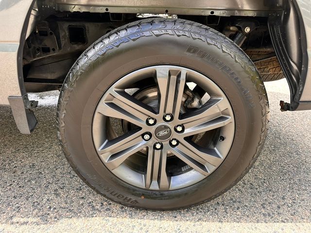 Used 2023 Ford F150 Lariat w/ Equipment Group 502A High AWD/4WD image 14