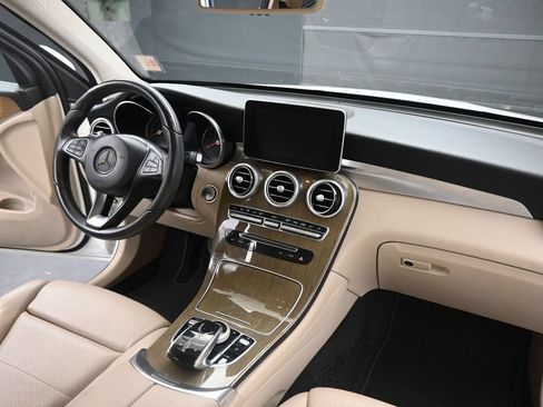 Used 2018 Mercedes-Benz GLC 300 image 20