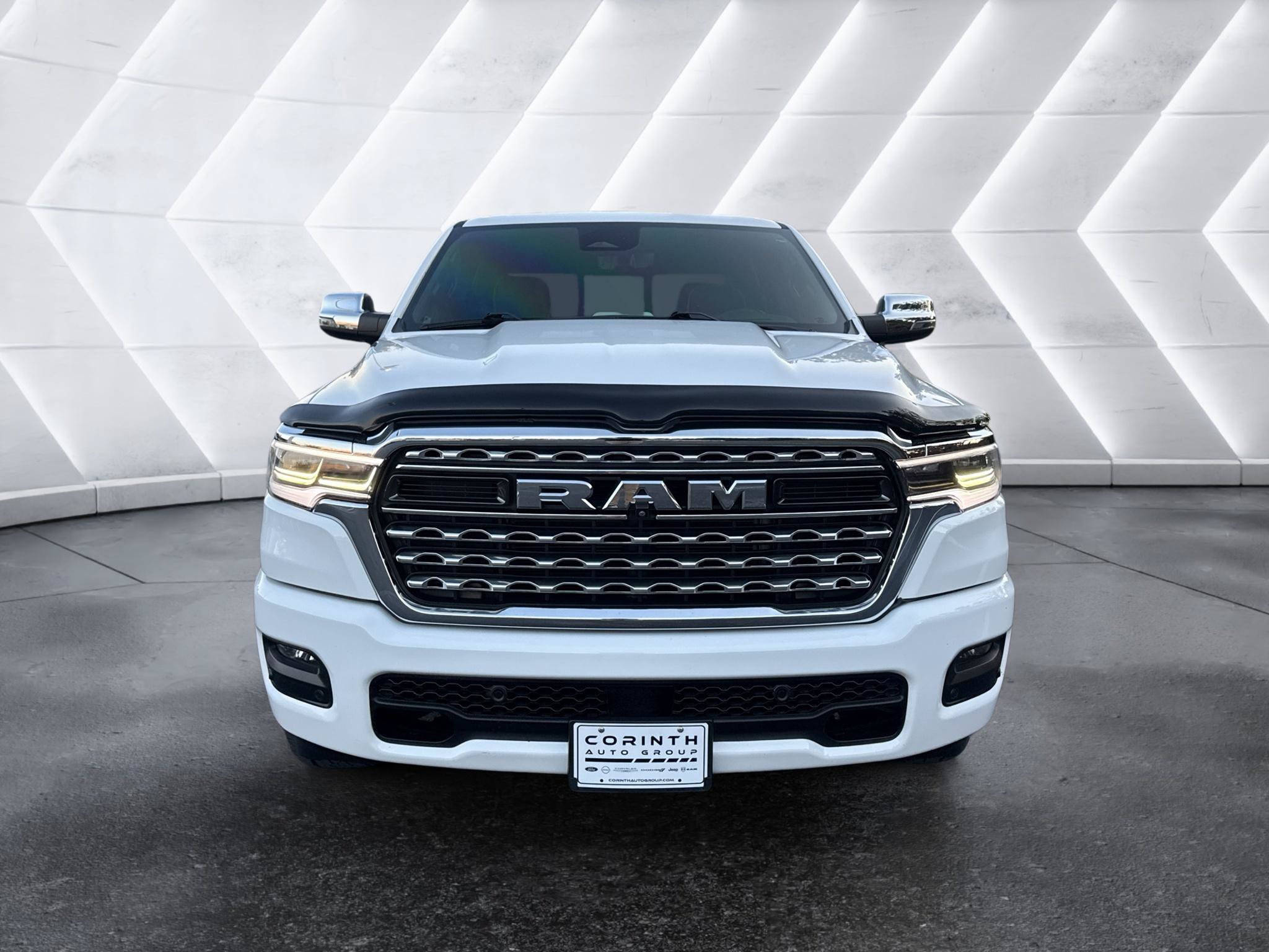 Used 2025 RAM 1500 Limited AWD/4WD image 2