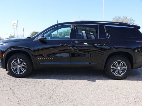 New 2026 Chevrolet Traverse LT image 4