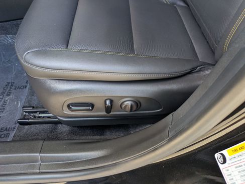 Used 2024 Chevrolet Trax ACTIV w/ Sunroof Package FWD image 22