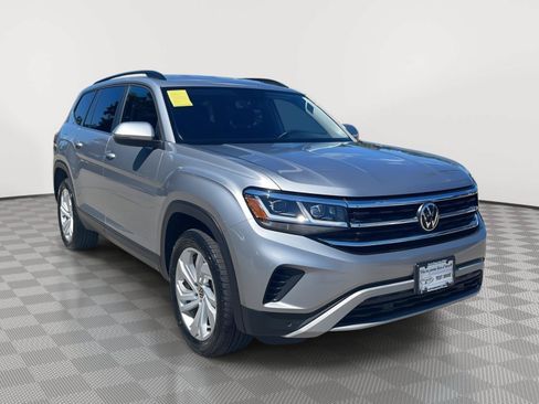 Used 2023 Volkswagen Atlas SE AWD/4WD image 3