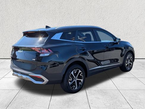 Used 2023 Kia Sportage EX AWD/4WD image 3
