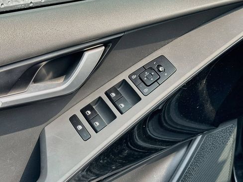 Certified 2023 Kia Niro Wind w/ Wind Preserve Package FWD image 21