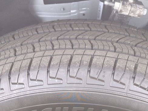 New 2025 Jeep Grand Cherokee L Limited image 11