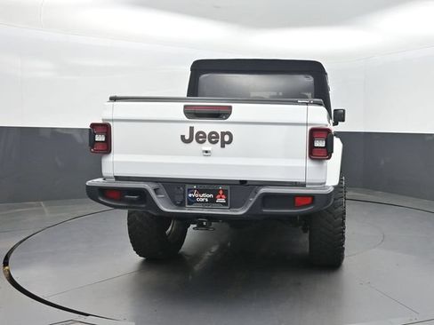 Used 2020 Jeep Gladiator Overland AWD/4WD image 32