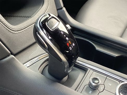 Certified 2025 Cadillac XT5 Premium Luxury image 30