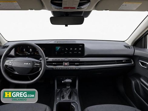 Used 2025 Kia K4 FWD image 11
