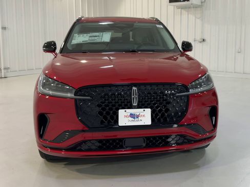 New 2026 Lincoln Aviator 2WD image 4