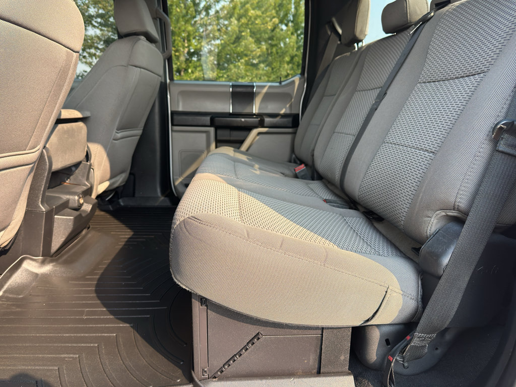 Used 2022 Ford F250 XLT w/ Camper Package AWD/4WD image 15