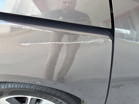 Used 2016 Honda Odyssey Touring Elite image 11