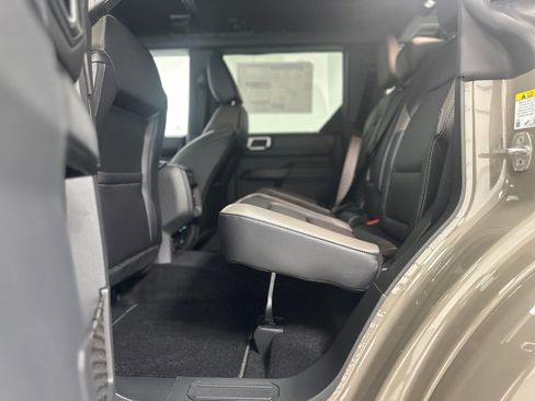 New 2026 Ford Expedition Active image 23