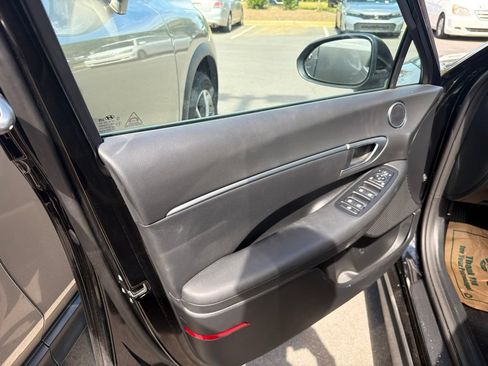 Used 2026 Hyundai Sonata Blue FWD image 9