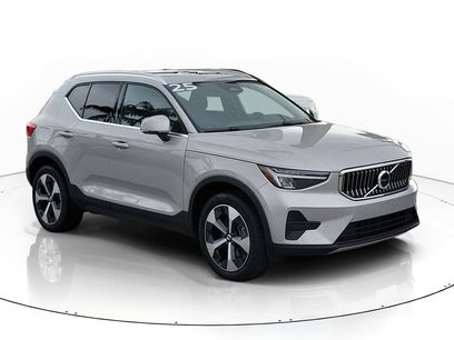Used 2025 Volvo XC40 B5 Core w/ Protection Package