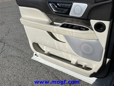 Used 2021 Lincoln Navigator L Black Label w/ Cargo Convenience Package image 21