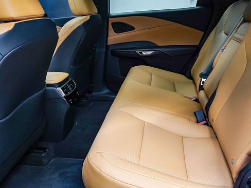 Used 2025 Lexus RX 350 FWD w/ Technology Package image 19