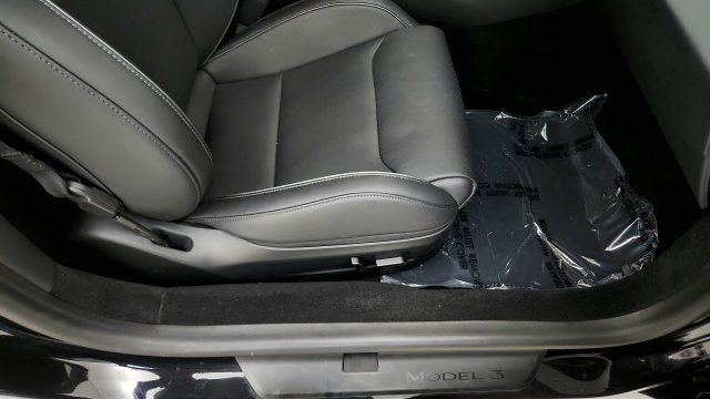 Used 2025 Tesla Model 3 Performance AWD/4WD image 31